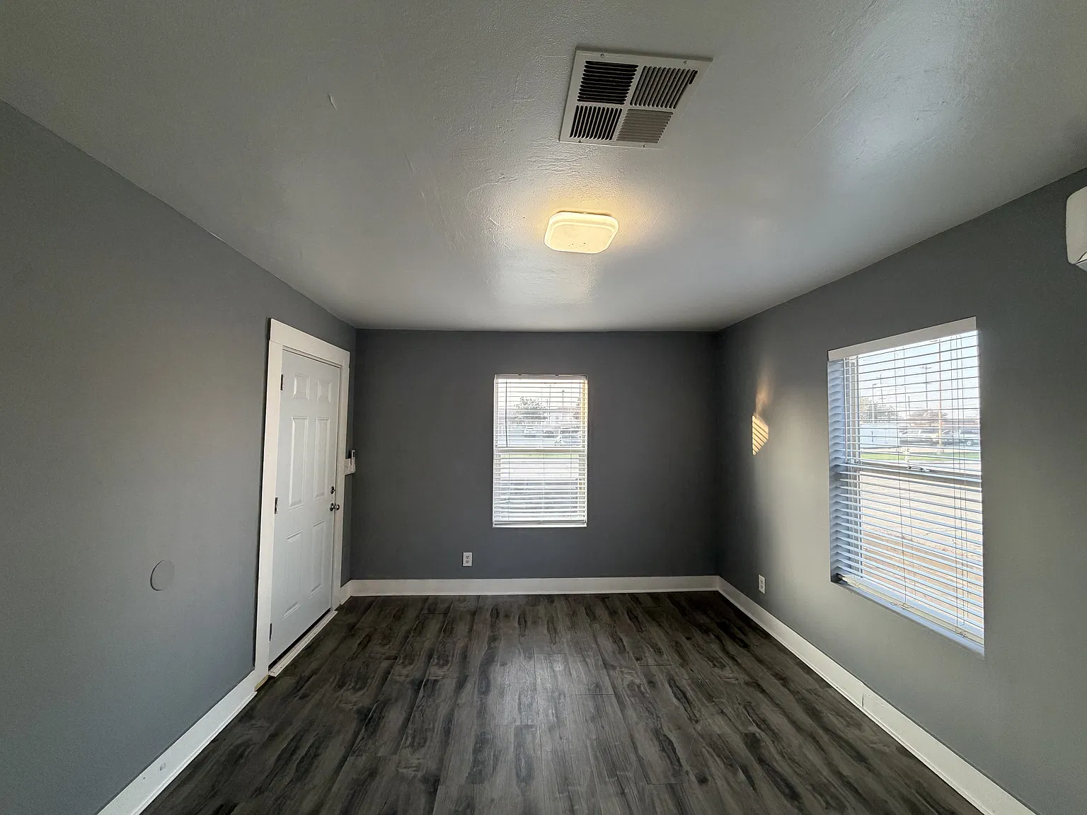 2 bed, 1600 sqft, $1,895 — Photo 3