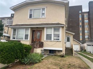 636 W Penn St, Long Beach, NY 11561