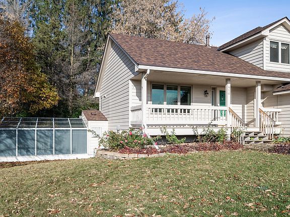 4th image of 410 Greenbriar Ln