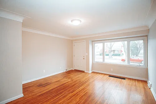 Impeccable 3BR Ranch in North Toledo! Hardwoods, Updated Bath, Finished Basement and Garage! at T... — Photo 3