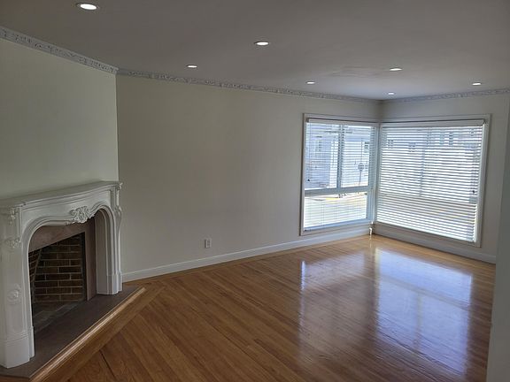3rd image of 1601 30th Ave