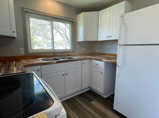 90 Golden Rod Ln, Rochester, NY 14623