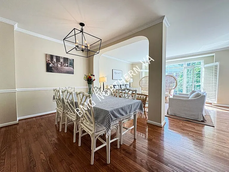 5654 Governors Pond Cir — Photo 4