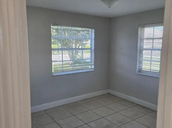 529 NW 10th St, Florida City, FL 33034