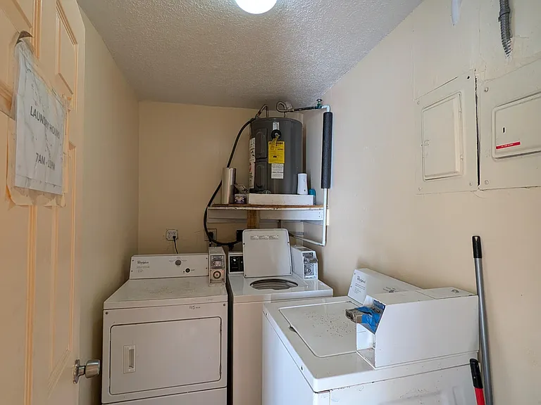 2301 SE 4th St #12 — Photo 30