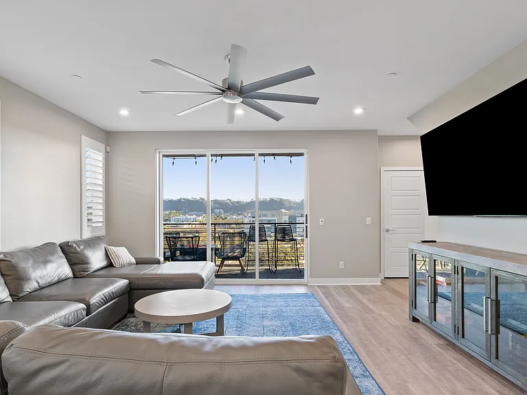2741 Via Avella Dr — Photo 39