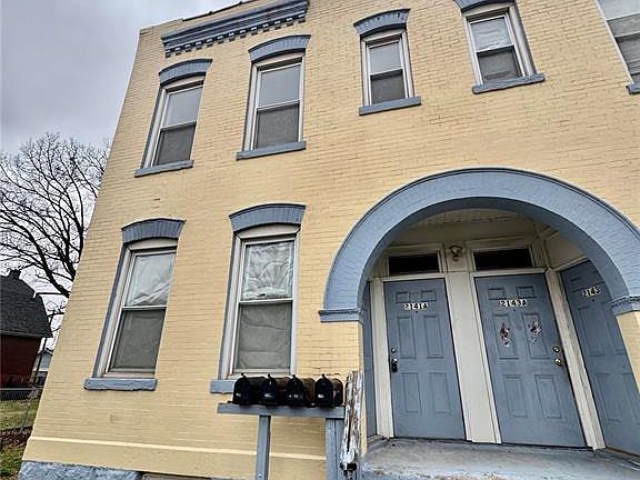 4th image of 2141 Edison Ave