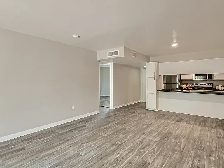 Tempe Vista — Photo 22
