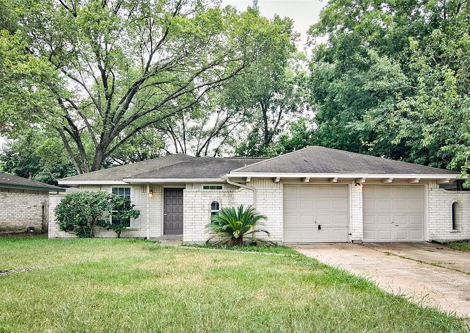 1st image of 6331 French Chateau Dr