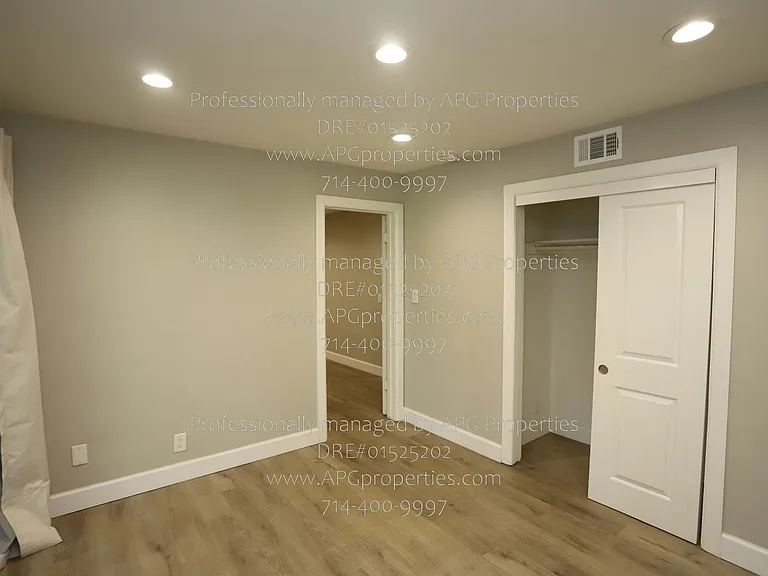 11242 Dallas Dr — Photo 32