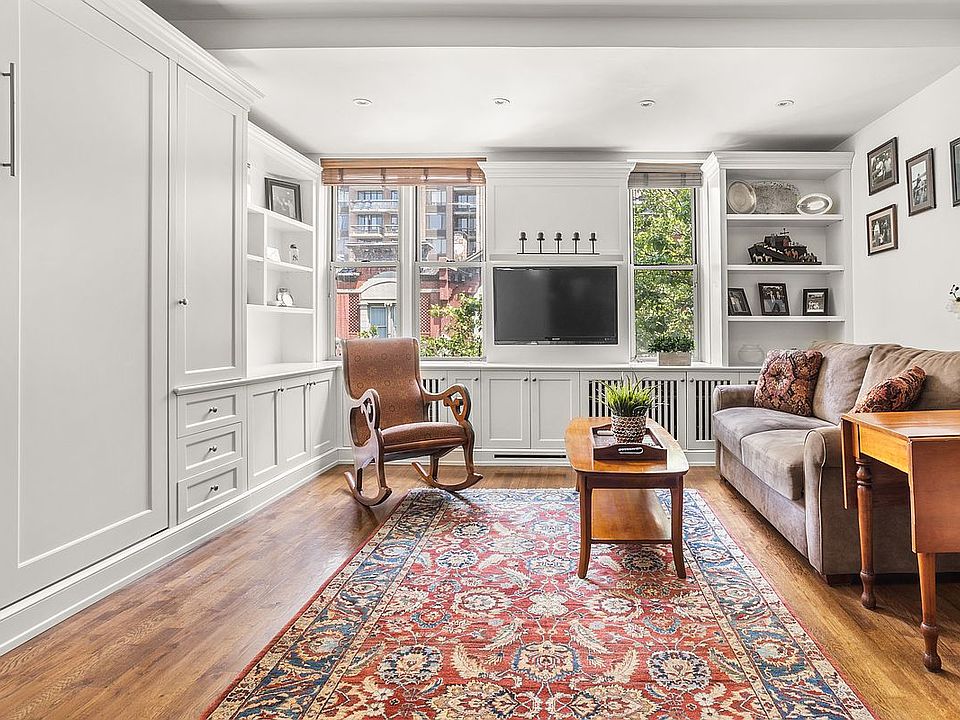 1st image of 120 W 78th St APT 4A