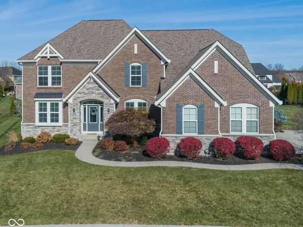 11504 Willow Bend Dr, Zionsville, IN 46077