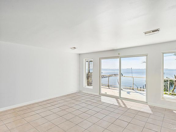 4th image of 5469 Soundside Dr
