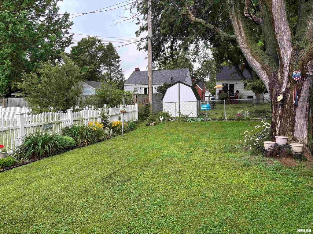 713 Oakland Ave, Quincy, IL - View 4