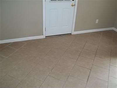 4th image of 882 Shady Ln