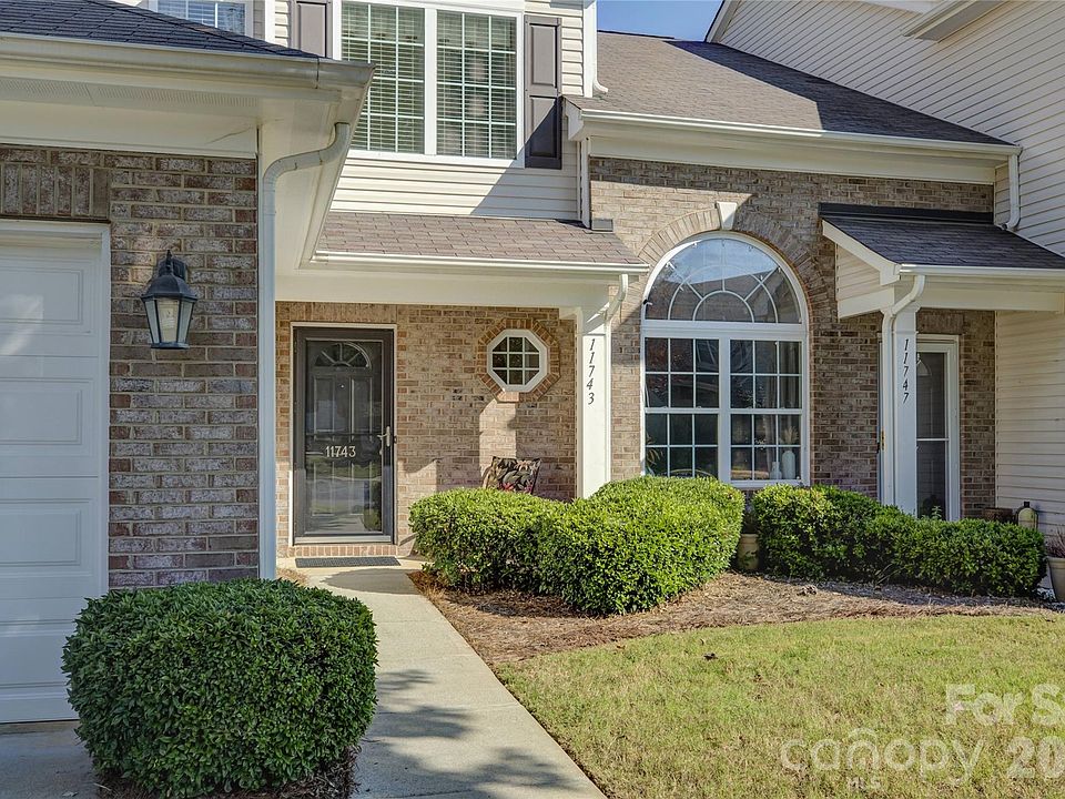 1st image of 11743 Stockdale Ct