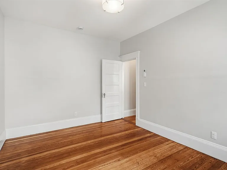 68 Electric Ave #1A — Photo 18