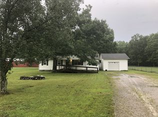 1235 Cook Rd, Tullahoma, TN 37388