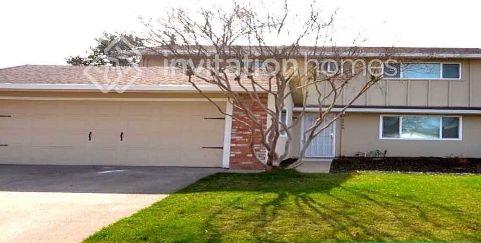 1st image of 3746 Bainbridge Dr