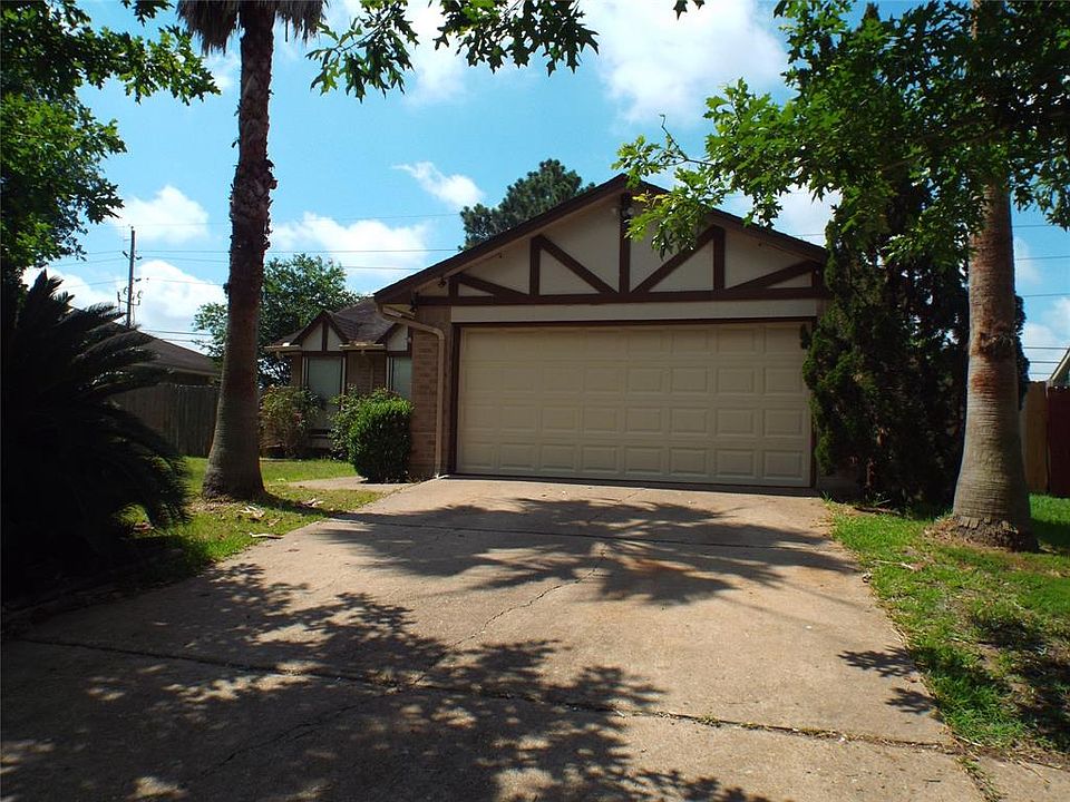 1st image of 22007 Breezy Hill Dr