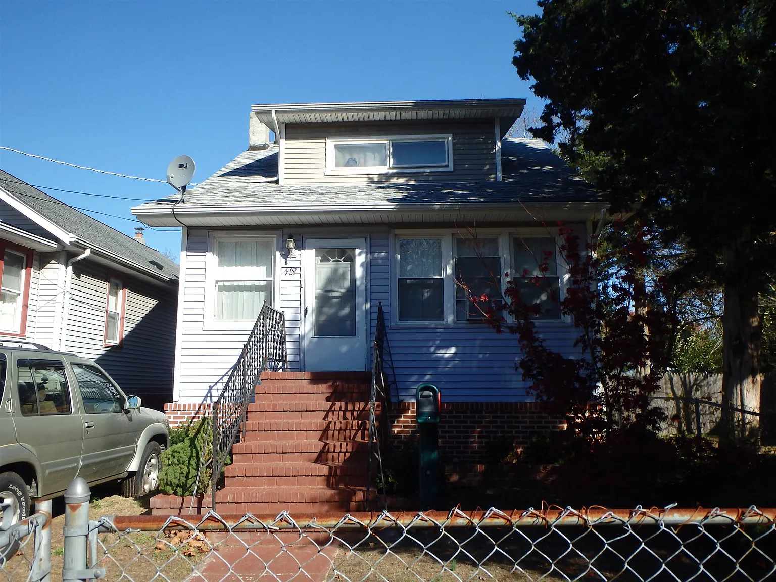 418 Wellington Ave photo 1