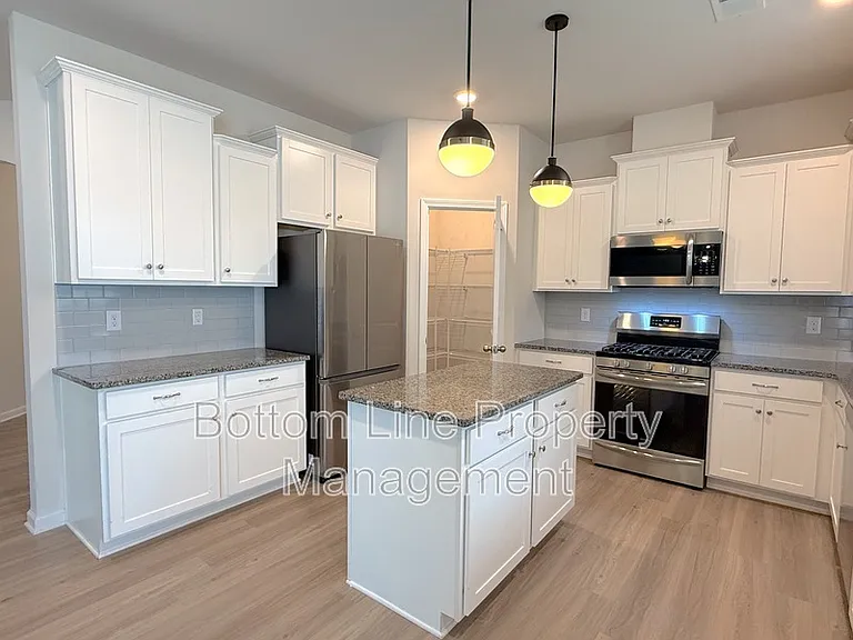 729 Willshire Falls Dr — Photo 9