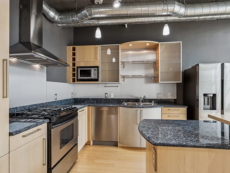 1401 Wewatta St #210 — Photo 11