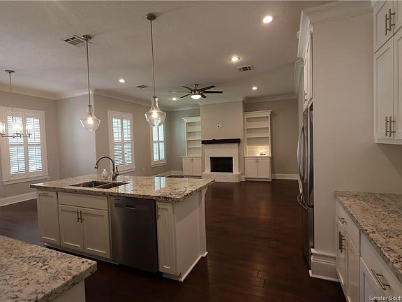 3rd image of 3834 N Jasmine Dr