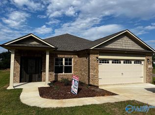 100 Alamo Ct, Athens, AL 35611