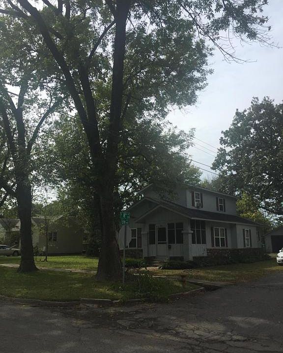 1st image of 800 S Erie Ave