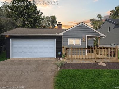 4066 Green Lake Rd, West Bloomfield, MI, 48324