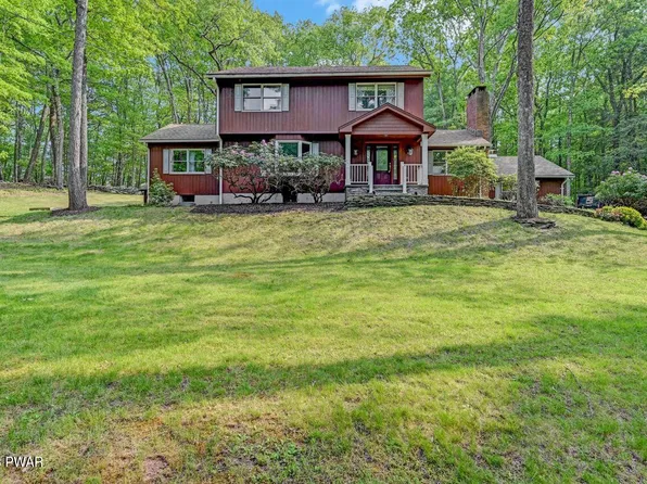 158 Pond Dr, Matamoras, PA 18336