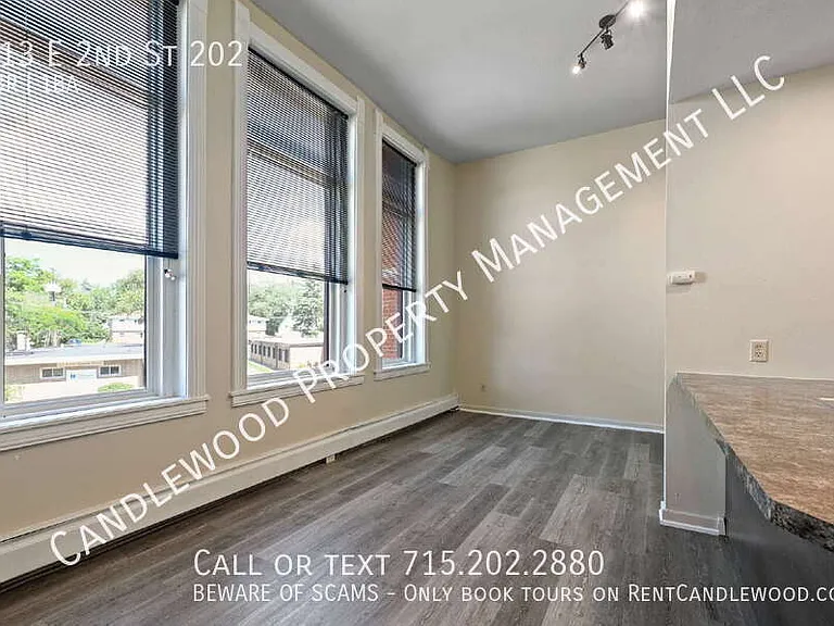 713 E 2nd St #202 — Photo 9