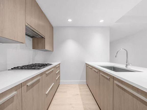 5th image of 2785 Library Ln #405
