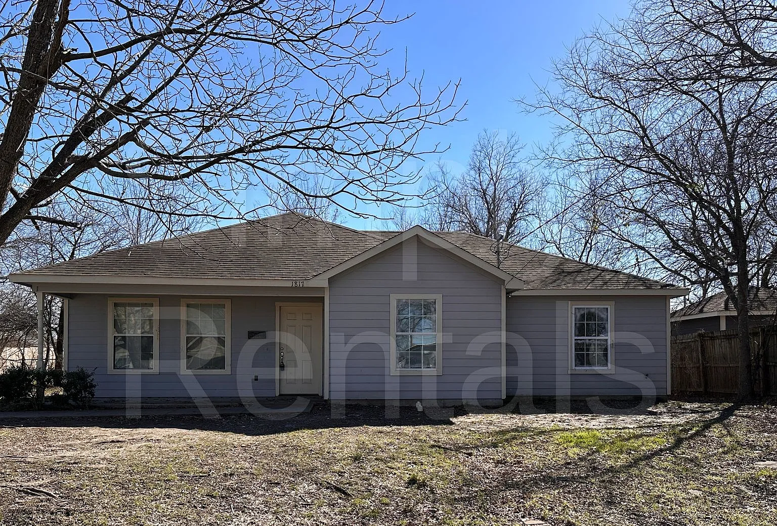 1817 Hemphill - Greenville — Photo 2
