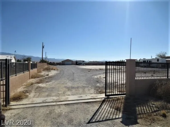 4591 Elizabeth St, Pahrump, NV 89048