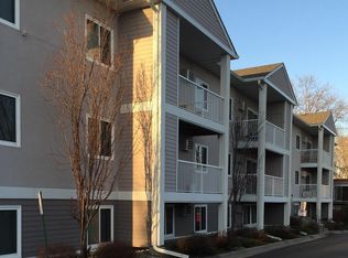 265 Silver Lake Rd NW #104, Saint Paul, MN 55112