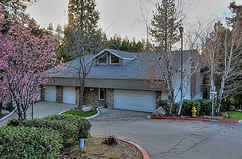 2nd image of 318 Villa Way