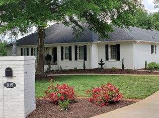 105 Spring Meadow Dr, Simpsonville, SC 29681