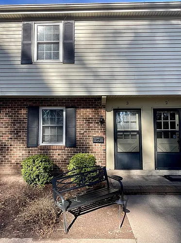 1002 Willow Dr #3 Photo 1