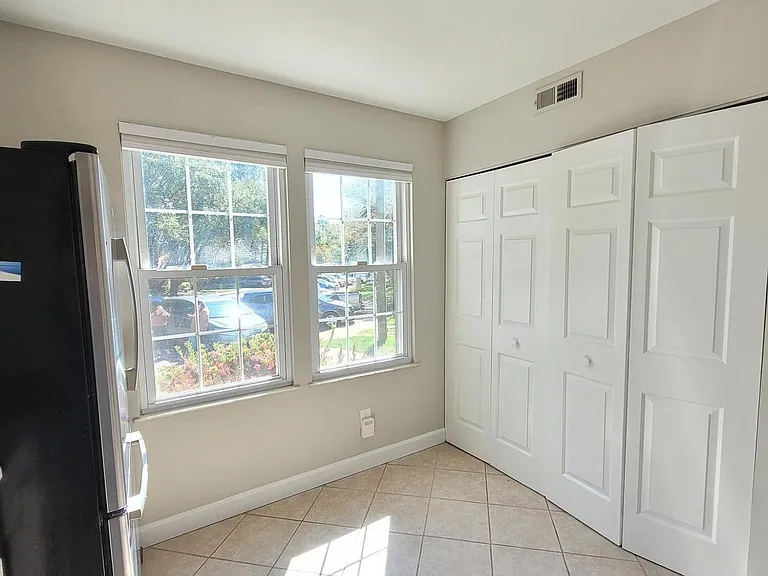 7831 Stephanie Ln — Photo 9