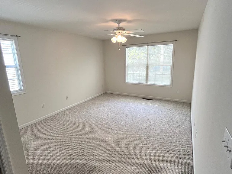 921 S Talbot St #C — Photo 17