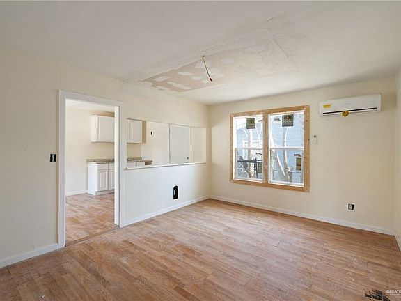 4th image of 2149 Azteca Ave