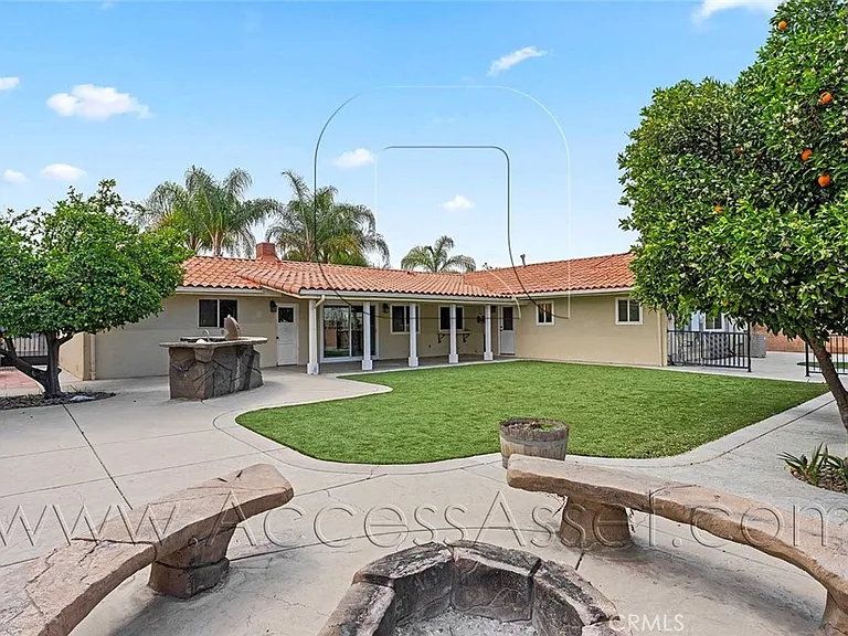 43160 San Marcos Pl — Photo 3