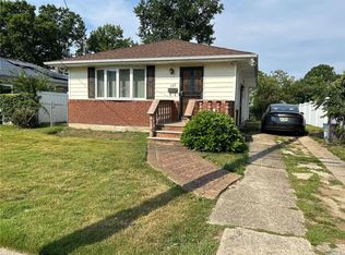 125 James L L Burrell Ave, Hempstead, NY 11550