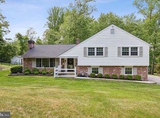 412 Hilltop Rd, Paoli, PA 19301