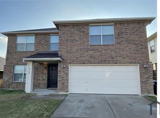 9109 Saint Barts Rd, Fort Worth, TX 76123