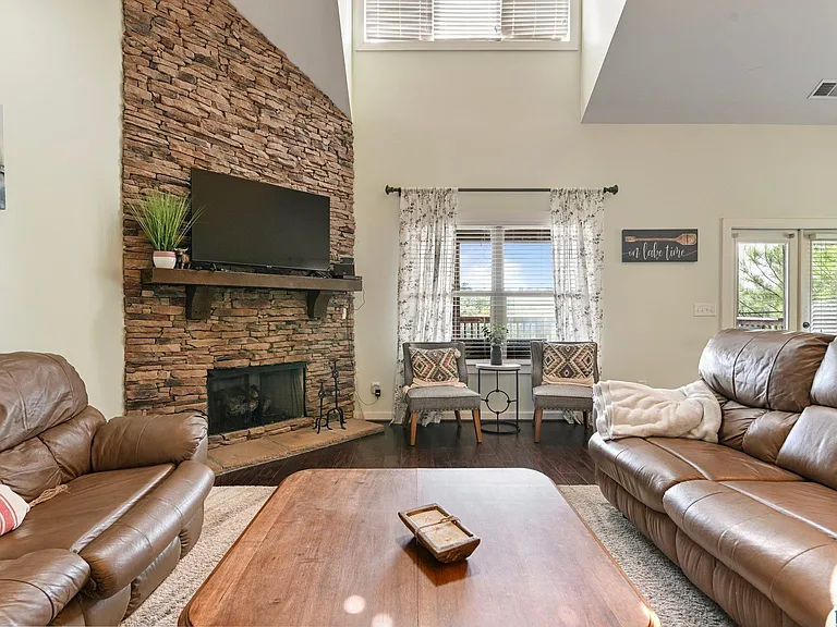 3508 Waters Rd — Photo 5