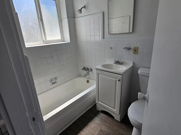 1641 Hanover St #6 — Photo 12