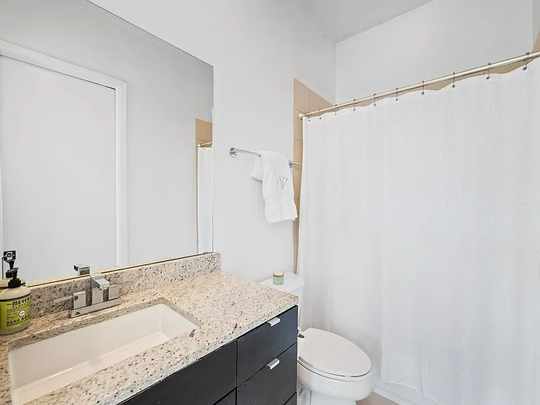 3302 Lake St #1 — Photo 18